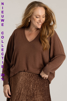 Yest Curve trui Hilla