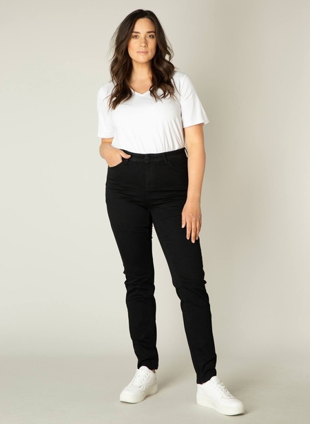 Base Level Curvy jeans Joya