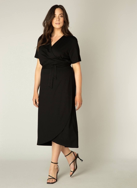 Base Level Curvy jurk Abbie