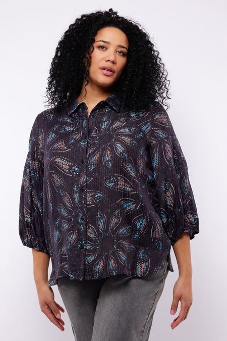 Exxcellent blouse Yolanda